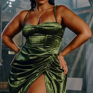 PrettyLittleThing Emerald Khaki Green Velvet Structured Corset Top